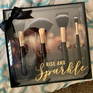 Rise and sparkle gift brush set